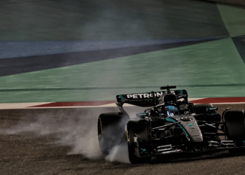 Night falls on Day 1 of the F1 2025 pre-season test