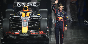 Jos warns that Max Verstappen could boycott future F1 launch events after crowd booing - Credit: Getty Images