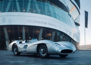 The stunning Mercedes W196 Streamliner driven by Juan Manuel Fangio has sold for a record fee