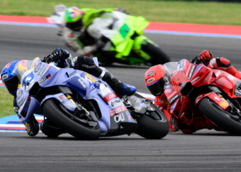 Alex Marquez races brother Marc at the Argentina MotoGP round