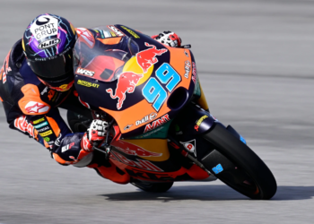 Jose Antonio Rueda wins the Thai Moto3 race