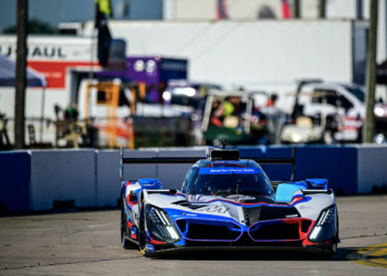 An early red flag in qualifying put the pressure on for Dries Vanthoor to secure a second pole position, after Daytona, for the 12 Hours of Sebring