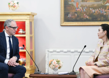 F1 CEO Stefano Domenicali met with the PM of Thailand to discuss a Bangkok GP