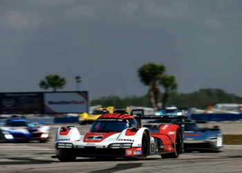Porsche’s Felipe Nasr leads at halfway point in IMSA 12H Sebring