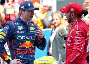 Max Verstappen couldn't keep pace with Lewis Hamilton in the China F1 Sprint