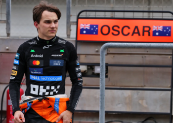 Oscar Piastri has explained his decision to extend his contract with McLaren