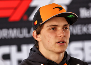 Oscar Piastri never considered a move to a rival team prior to extending with McLaren