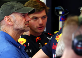 Adrian Newey (GBR) Red Bull Racing Chief Technical Officer with Max Verstappen (NLD) Red Bull Racing. 23.02.2024. Formula 1 Testing, Sakhir, Bahrain, Day Three
