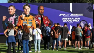 Circuit atmosphere - fans. 13.03.2025. Formula 1 World Championship, Rd 1, Australian Grand Prix, Albert Park, Melbourne, Australia, Preparation Day