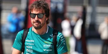 Fernando Alonso (ESP) Aston Martin F1 Team. 23.03.2025. Formula 1 World Championship, Rd 2, Chinese Grand Prix, Shanghai, China, Race Day