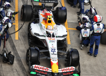 Two-stopping proved costly for Racing Bulls and Yuki Tsunoda in China