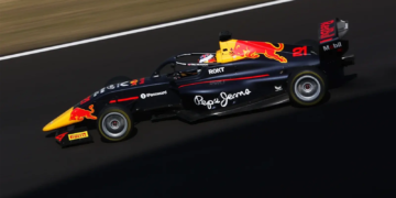 Alisha Palmowski claims chaotic Shanghai victory on F1 Academy debut