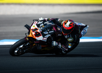 Sam Lowes smashes lap record to claim Assen WorldSBK Superpole