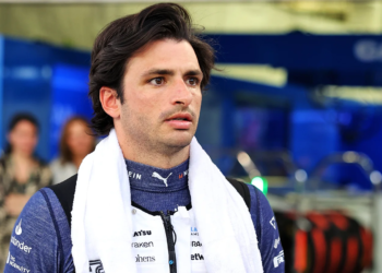 The FIA failed to notice Carlos Sainz served an in-race penalty during his tricky Bahrain GP