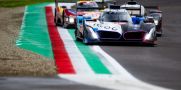 Giovinazzi and D. Vanthoor lead Imola FP2 with identical lap times