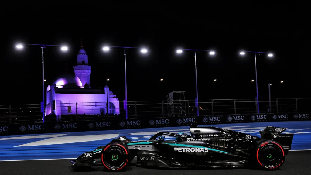 George Russell felt he went too conservative with his prep lap in Q3 at the Jeddah Corniche Circuit