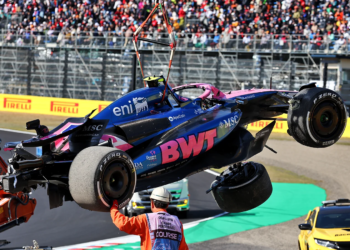 Jack Doohan failed to close the DRS on his Alpine going into Turn 1 at Suzuka on Friday