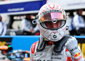 Fernando Alonso hailed Max Verstappen for a 'magical' lap at Suzuka