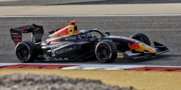 Nikola Tsolov kickstarted his F3 championship campaign with a statement victory in Bahrain