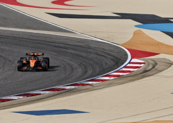 McLaren's Oscar Piastri headed the times in FP3 in Bahrain