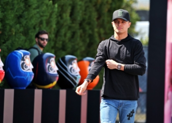 Lando Norris fastest in opening Japanese GP session