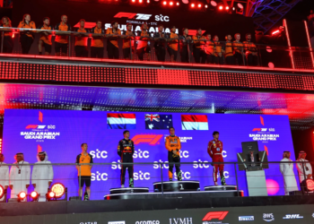 The podium (L to R): Max Verstappen (NLD) Red Bull Racing, second; Oscar Piastri (AUS) McLaren, race winner; Charles Leclerc (MON) Ferrari, third. 20.04.2025. Formula 1 World Championship, Rd 5, Saudi Arabian Grand Prix, Jeddah, Saudi Arabia, Race Day