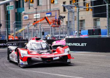 #93 Acura MSR takes hard-fought victory in IMSA at Detroit