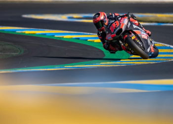 Manuel Gonzalez prevails to take Moto2 victory at Le Mans