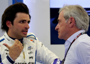 Carlos Sainz Sr has denied his son racing in F1 could thwart his potential bid to become FIA president