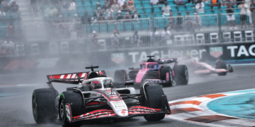 Esteban Ocon praised the FIA F1 race director for his handling of the Miami Sprint