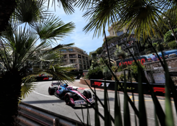 The teams had one last practice session to perfect their set-ups