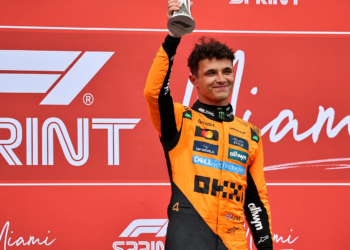 Lando Norris came out on top in a chaotic F1 Miami GP Sprint