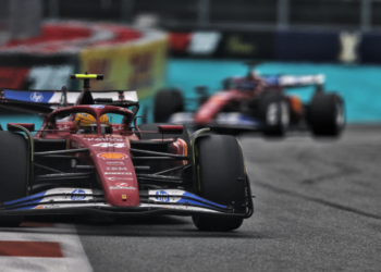 Lewis Hamilton has clarified his radio frustration in Miami