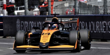 Martinius Stenshorne clinches his second victory in F3 after winning the Melbourne Sprint last season