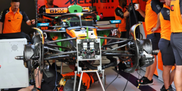 McLaren MCL39 being prepared in the pit garage. 22.05.2025. Formula 1 World Championship, Rd 8, Monaco Grand Prix, Monte Carlo, Monaco, Preparation Day