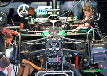 McLaren MCL39 front wing. 29.05.2025. Formula 1 World Championship, Rd 9, Spanish Grand Prix, Barcelona, Spain, Preparation Day