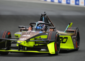 Dan Ticktum of Great Britain driving the (33) CUPRA KIRO Porsche 99X Electric WCG3 during practice ahead of the Jeddah E-Prix, Round 4 of the 2025 FIA Formula E World Championship at Jeddah Corniche Circuit on February 15, 2025 in Jeddah, Saudi Arabia