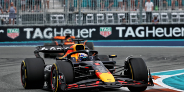 Max Verstappen (NLD) Red Bull Racing RB21. 04.05.2025. Formula 1 World Championship, Rd 6, Miami Grand Prix, Miami, Florida, USA, Race Day