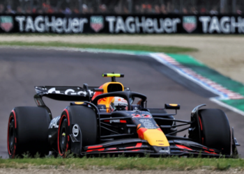 Yuki Tsunoda (JPN) Red Bull Racing RB21. 17.05.2025. Formula 1 World Championship, Rd 7, Emilia Romagna Grand Prix, Imola, Italy, Qualifying Day