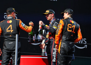 The podium (L to R): Lando Norris (GBR) McLaren, second; Max Verstappen (NLD) Red Bull Racing, race winner; Oscar Piastri (AUS) McLaren, third. 18.05.2025. Formula 1 World Championship, Rd 7, Emilia Romagna Grand Prix, Imola, Italy, Race Day