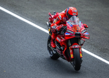 Marc Marquez untouchable in second Aragon MotoGP practice