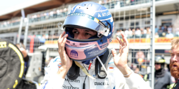 aption Alexander Albon (THA) Atlassian Williams Racing on the grid. 15.06.2025. Formula 1 World Championship, Rd 10, Canadian Grand Prix, Montreal, Canada, Race Day