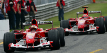 12.09.2004 Monza, Italy F1, Sunday, September, Rubens Barrichello, BRA, Scuderia Ferrari Marlboro, F2004, Action, Track - Formula 1 World Championship, Podium, Rd 15, Italian Grand Prix, ITA, Italy