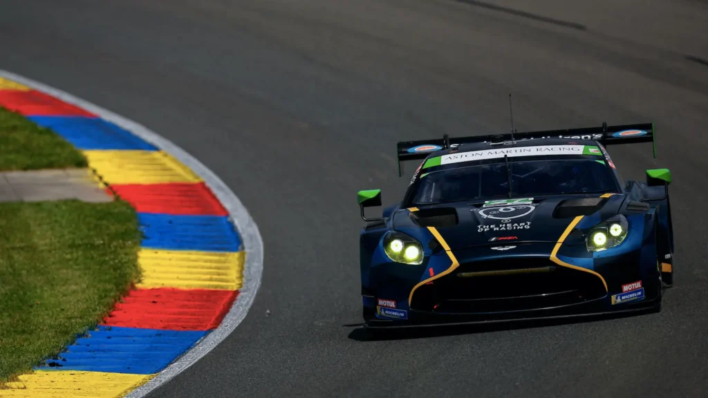 Zach Robichon landed pole position in the #27 Heart of Racing Aston Martin Vantage AMR GT3 Evo in the GTD category