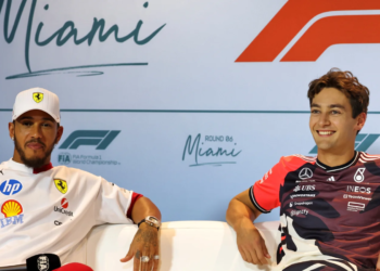 (L to R): Lewis Hamilton (GBR) Ferrari and George Russell (GBR) Mercedes AMG F1 in the FIA Press Conference. 01.05.2025. Formula 1 World Championship, Rd 6, Miami Grand Prix, Miami, Florida, USA, Preparation Day