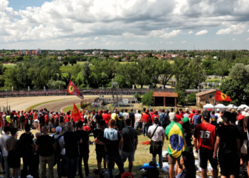 Circuit atmosphere. 18.05.2025. Formula 1 World Championship, Rd 7, Emilia Romagna Grand Prix, Imola, Italy, Race Day