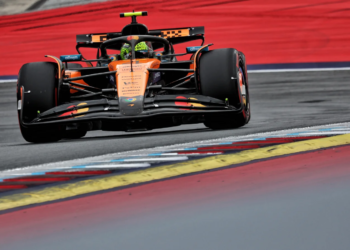 Lando Norris (GBR) McLaren MCL39. 27.06.2025. Formula 1 World Championship, Rd 11, Austrian Grand Prix, Spielberg, Austria, Practice Day