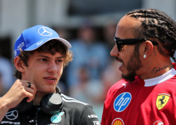 (L to R): Andrea Kimi Antonelli (ITA) Mercedes AMG F1 with Lewis Hamilton (GBR) Ferrari on the drivers' parade. 15.06.2025. Formula 1 World Championship, Rd 10, Canadian Grand Prix, Montreal, Canada, Race Day