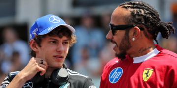 (L to R): Andrea Kimi Antonelli (ITA) Mercedes AMG F1 with Lewis Hamilton (GBR) Ferrari on the drivers' parade. 15.06.2025. Formula 1 World Championship, Rd 10, Canadian Grand Prix, Montreal, Canada, Race Day