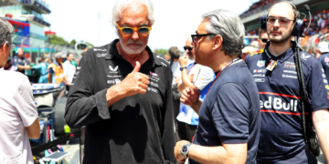 (L to R): Flavio Briatore (ITA) Alpine F1 Team Executive Advisor with Luca de Meo (ITA) Groupe Renault Chief Executive Officer on the grid. 01.06.2025. Formula 1 World Championship, Rd 9, Spanish Grand Prix, Barcelona, Spain, Race Day